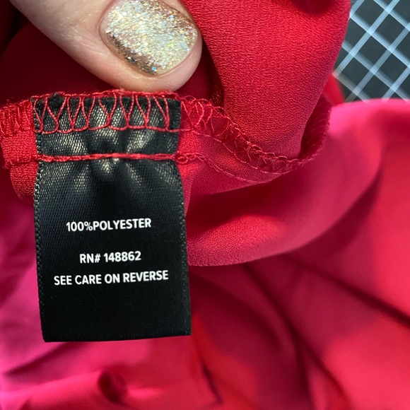 Tired size 3 Red Tank Top Blouse! - Picture 7 of 8